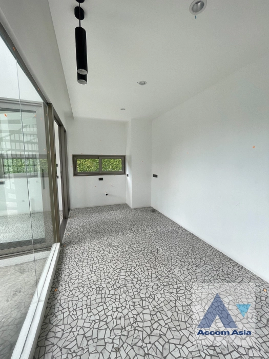 17  3 br House for rent and sale in Phaholyothin ,Bangkok MRT Lat Phrao at Luxury House AA40150