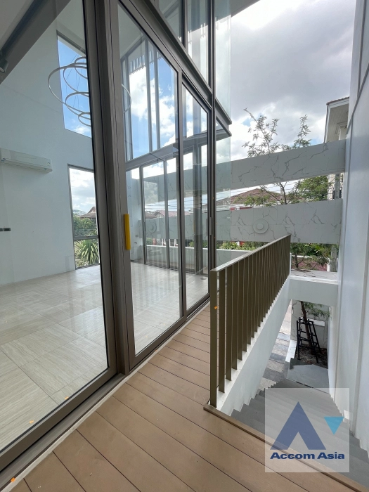  1  3 br House for rent and sale in Phaholyothin ,Bangkok MRT Lat Phrao at Luxury House AA40150