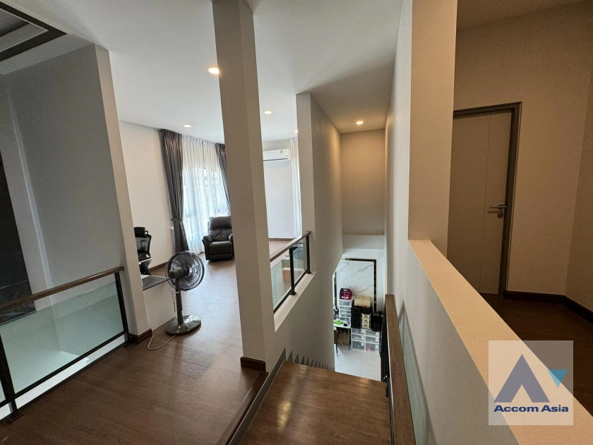 12  4 br House for rent and sale in Samutprakan ,Samutprakan BTS Bang Na at The City Bangna AA40152