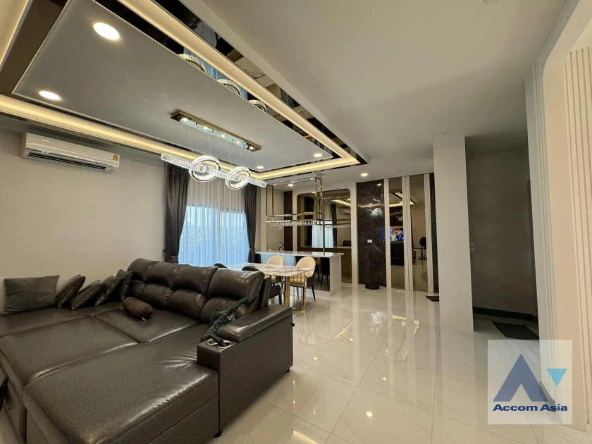  1  4 br House for rent and sale in Samutprakan ,Samutprakan BTS Bang Na at The City Bangna AA40152