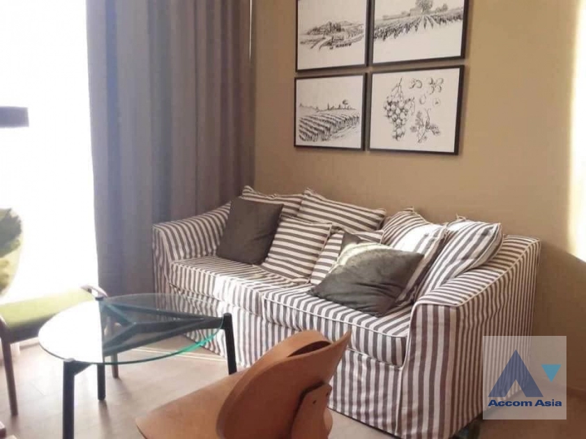  1 Bedroom  Condominium For Rent in Sukhumvit, Bangkok  near BTS Asok - MRT Sukhumvit (AA40196)