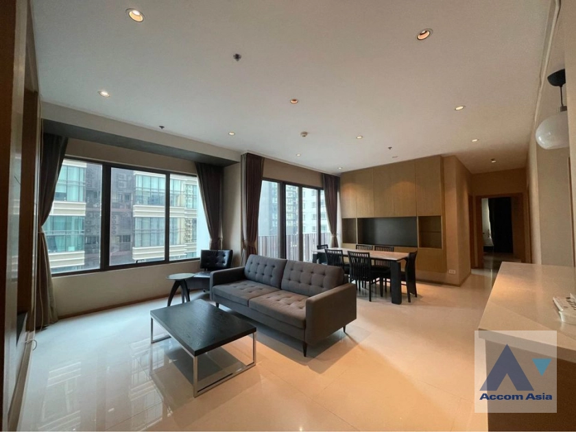  2 Bedrooms  Condominium For Rent in Sukhumvit, Bangkok  near BTS Phrom Phong (AA40199)