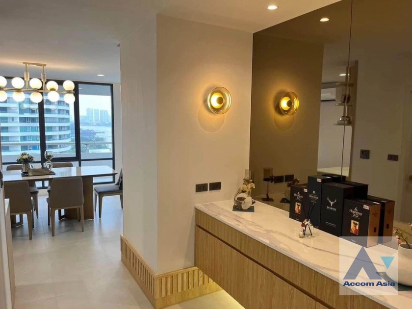 4  2 br Condominium For Sale in Phaholyothin ,Bangkok  at Bangkok River Marina AA40207