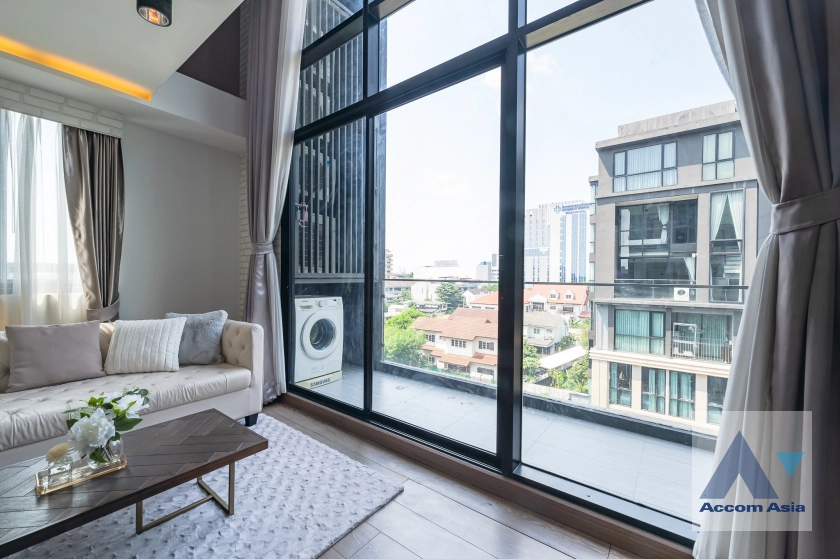 5  3 br Condominium For Sale in Sukhumvit ,Bangkok BTS Punnawithi at The Unique Sukhumvit 62/1 AA40228