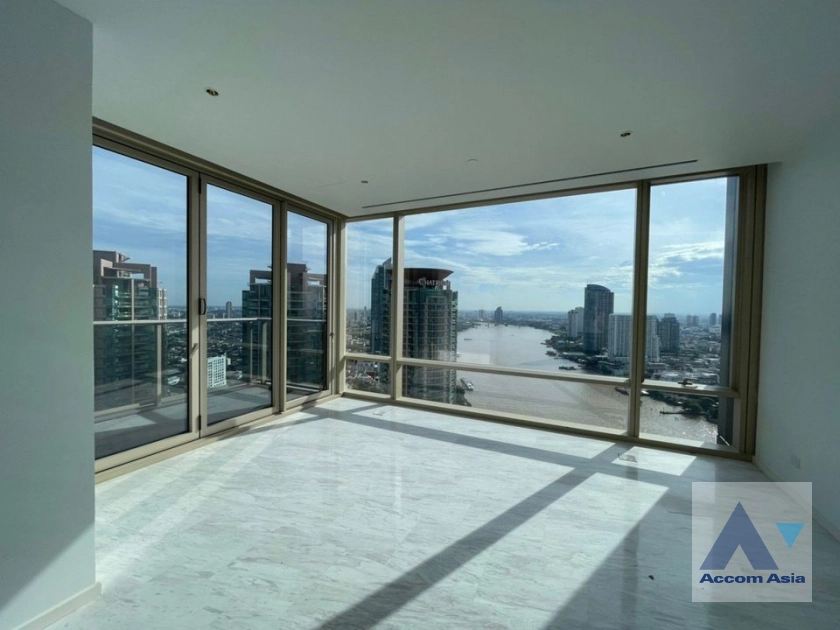 Four Seasons Private Residences Condominium  2 Bedroom for Sale BTS Saphan Taksin in Sathorn Bangkok