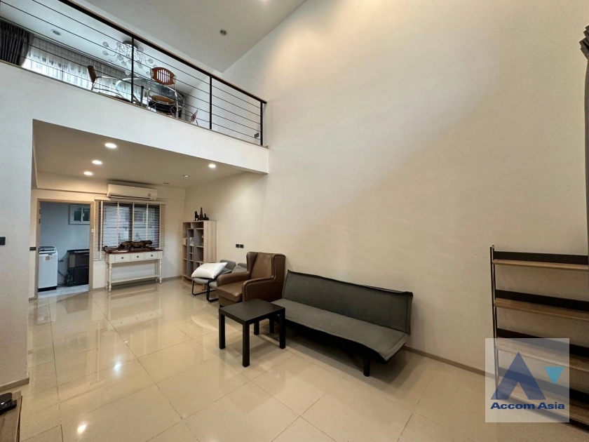 4  3 br Townhouse For Rent in Pattanakarn ,Bangkok ARL Hua Mak at Shizen Phatthanakan AA40250