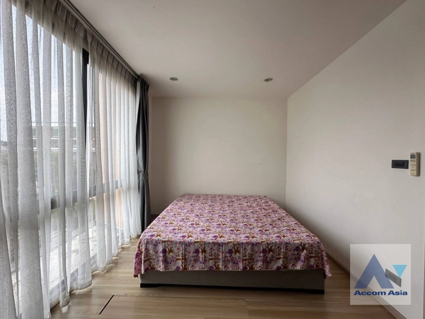 15  3 br Townhouse For Rent in Pattanakarn ,Bangkok ARL Hua Mak at Shizen Phatthanakan AA40250