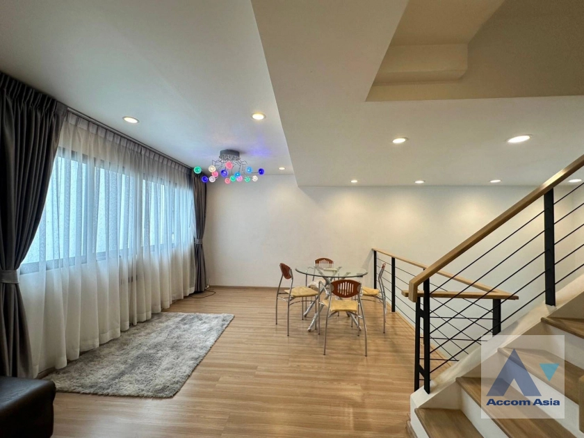 8  3 br Townhouse For Rent in Pattanakarn ,Bangkok ARL Hua Mak at Shizen Phatthanakan AA40250