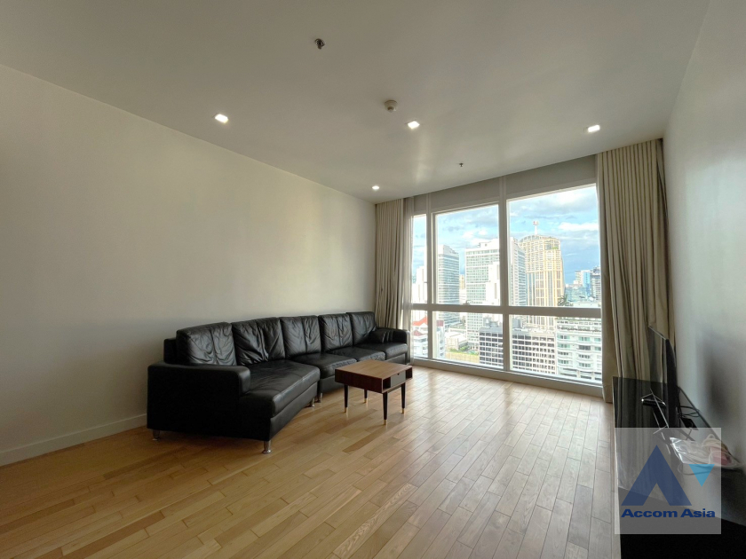  2 Bedrooms  Condominium For Sale in Sukhumvit, Bangkok  near BTS Asok - MRT Sukhumvit (AA40259)