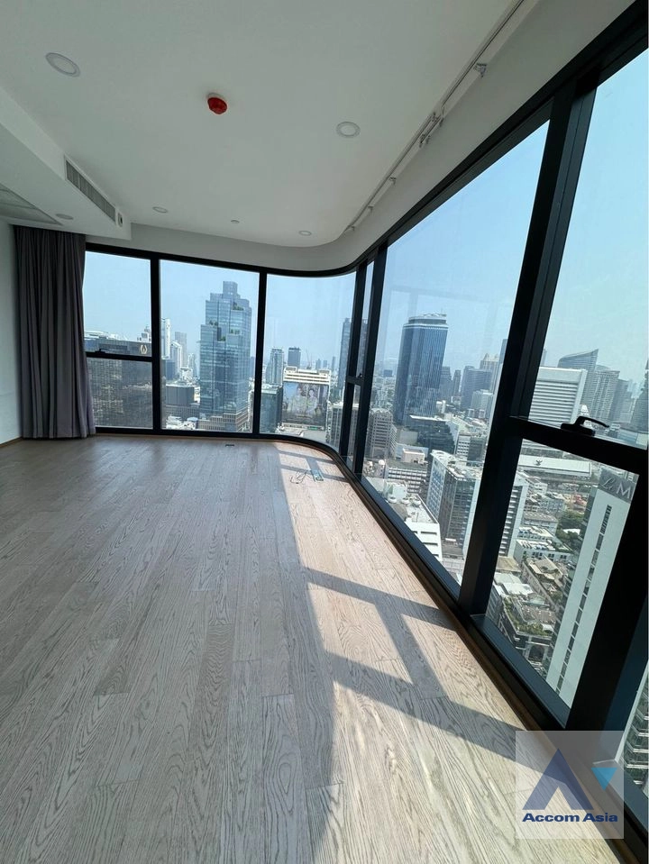  1  2 br Condominium For Sale in Silom ,Bangkok MRT Sam Yan at Ashton Chula Silom AA40266