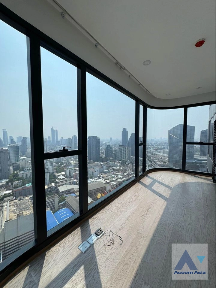  1  2 br Condominium For Sale in Silom ,Bangkok MRT Sam Yan at Ashton Chula Silom AA40266