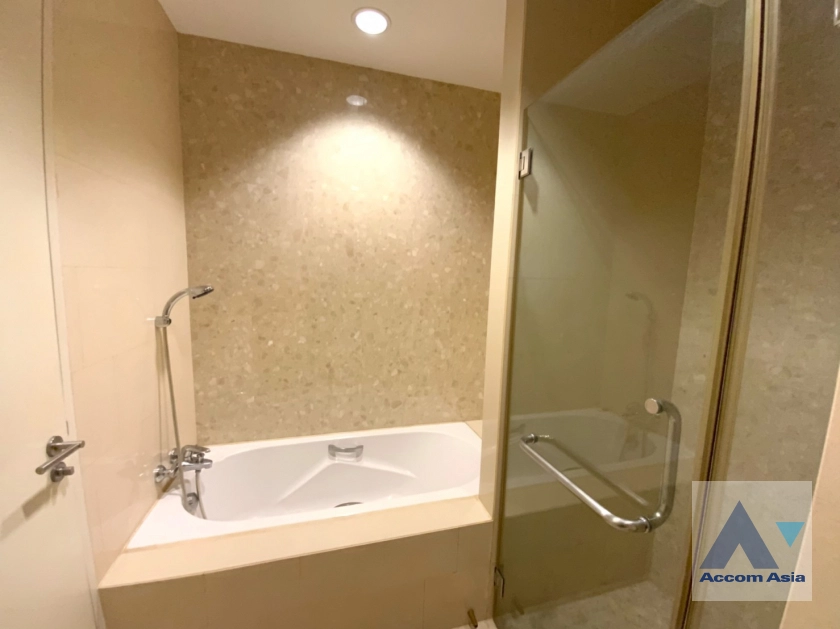 14  3 br Condominium For Rent in Rama 3 ,Bangkok BTS Saphan Taksin at Chatrium Riverside AA40270