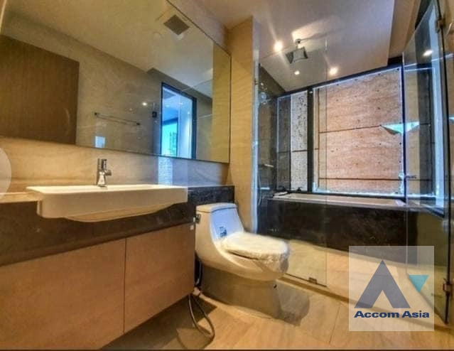  2 Bedrooms  Condominium For Rent in Silom, Bangkok  near BTS Chong Nonsi (AA40280)