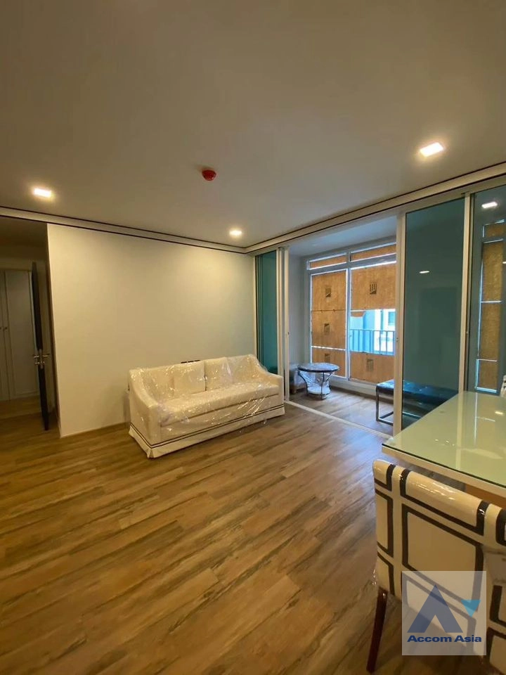 Pet friendly |  2 Bedrooms  Condominium For Rent in Sathorn, Bangkok  near MRT Khlong Toei (AA40310)