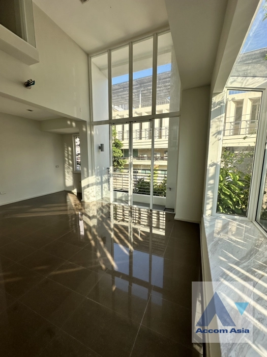 12  3 br Townhouse For Sale in Sathorn ,Bangkok BRT Thanon Chan at Luxury Townhome Sathu Pradit 12 AA40314