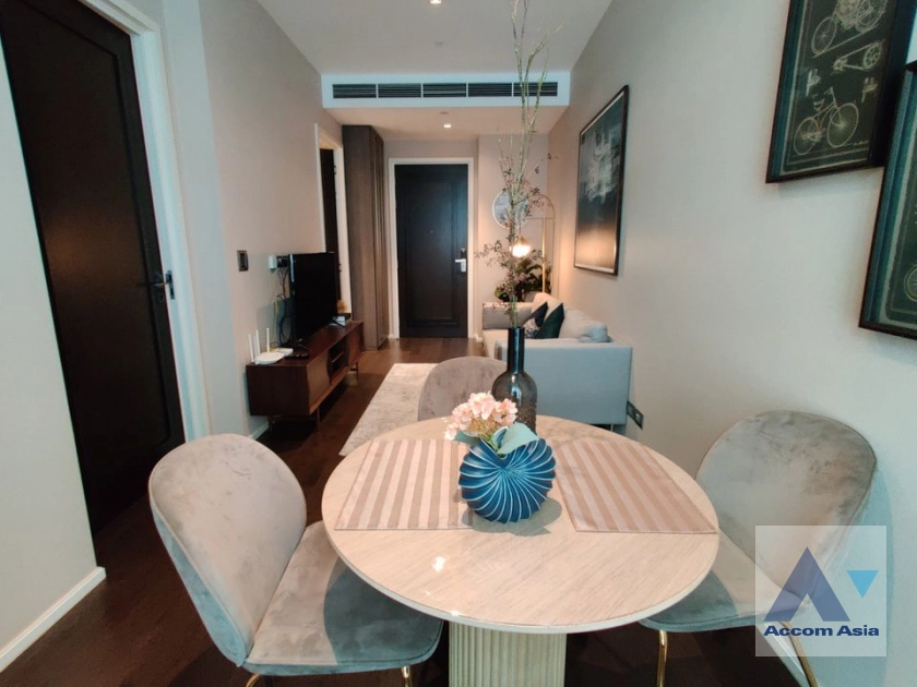  1 Bedroom  Condominium For Rent in Sukhumvit, Bangkok  near BTS Phrom Phong (AA40315)