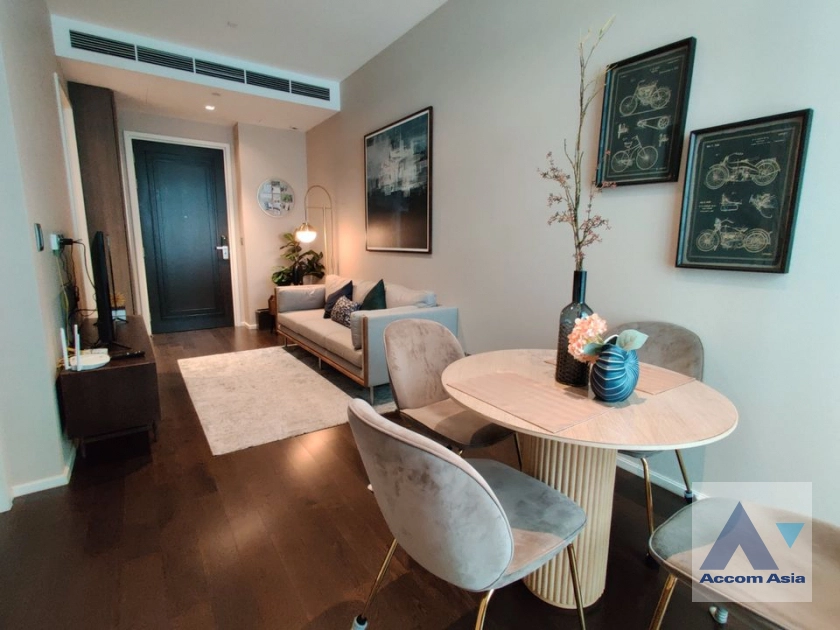  1 Bedroom  Condominium For Rent in Sukhumvit, Bangkok  near BTS Phrom Phong (AA40315)