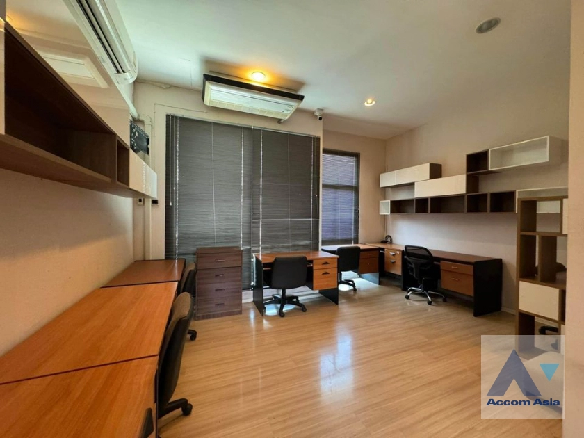 9  3 br Townhouse For Rent in Ratchadaphisek ,Bangkok  at Baan Klang Muang Rama 9 Ramkhmahaeng AA40316