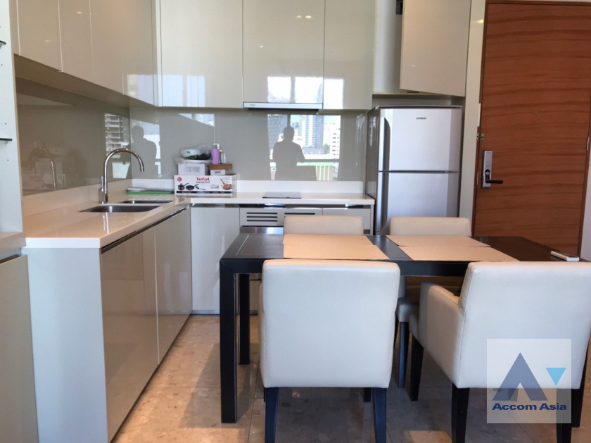  2 Bedrooms  Condominium For Rent in Sukhumvit, Bangkok  near BTS Phrom Phong (AA40320)