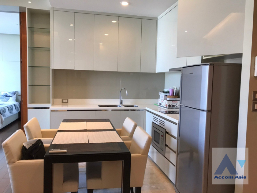  2 Bedrooms  Condominium For Rent in Sukhumvit, Bangkok  near BTS Phrom Phong (AA40320)