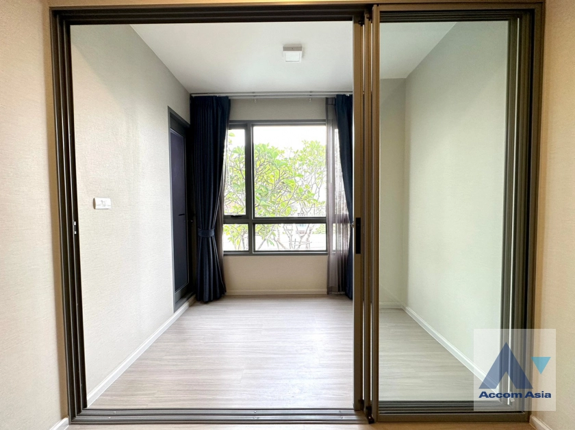  1 Bedroom  Condominium For Sale in Sukhumvit, Bangkok  near BTS Phrom Phong (AA40324)