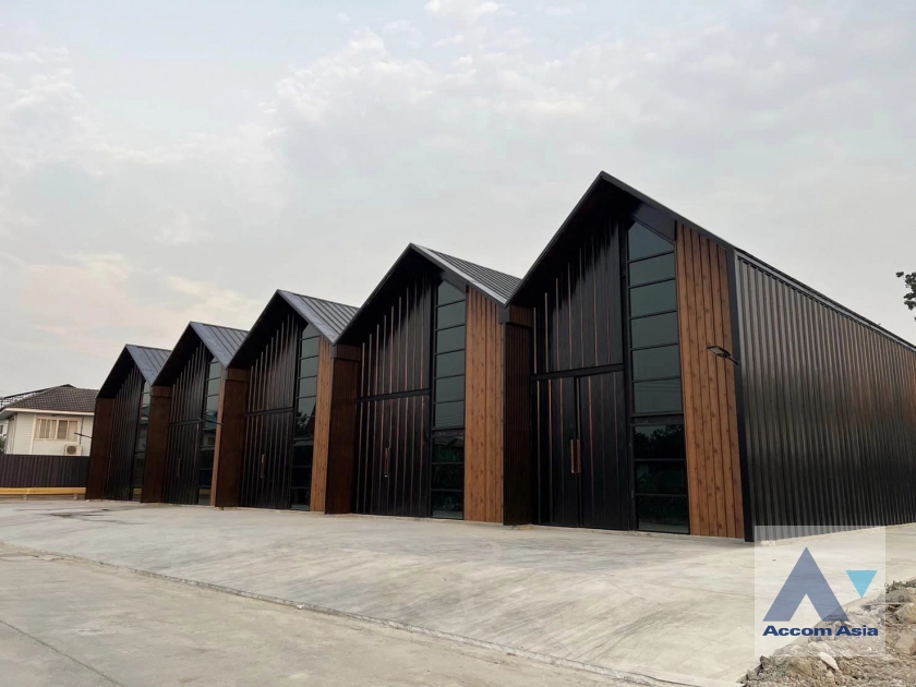  2  Warehouse For Rent in ratchadapisek ,Bangkok  AA40329