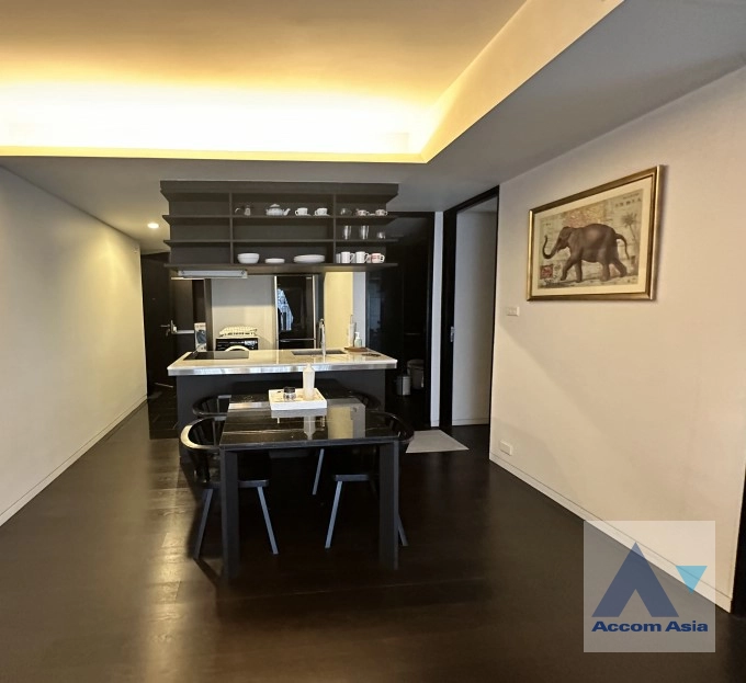  2 Bedrooms  Condominium For Sale in Sukhumvit, Bangkok  near BTS Phrom Phong (AA40344)