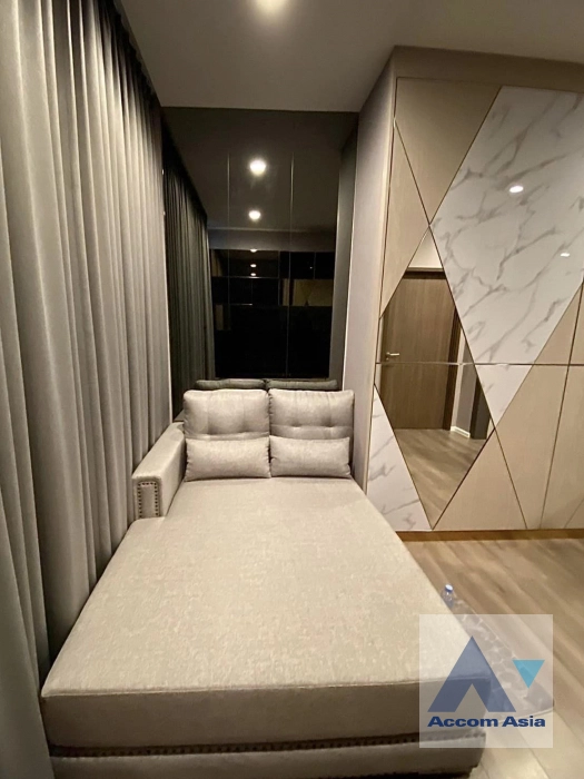  1 Bedroom  Condominium For Rent in Sukhumvit, Bangkok  near BTS Punnawithi (AA40363)