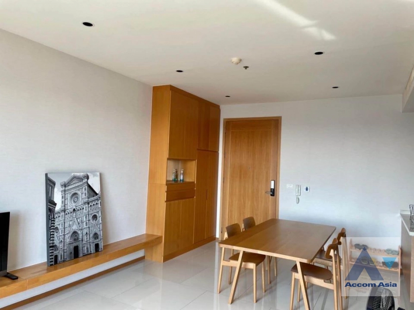  1 Bedroom  Condominium For Rent in Sukhumvit, Bangkok  near BTS Phrom Phong (AA40366)