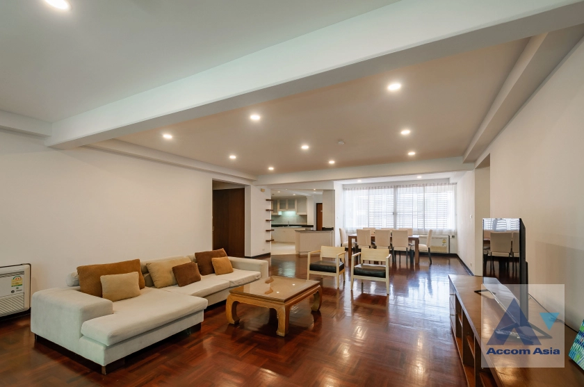  Easy to access BTS Skytrain Apartment  3 Bedroom for Rent MRT Sukhumvit in Sukhumvit Bangkok