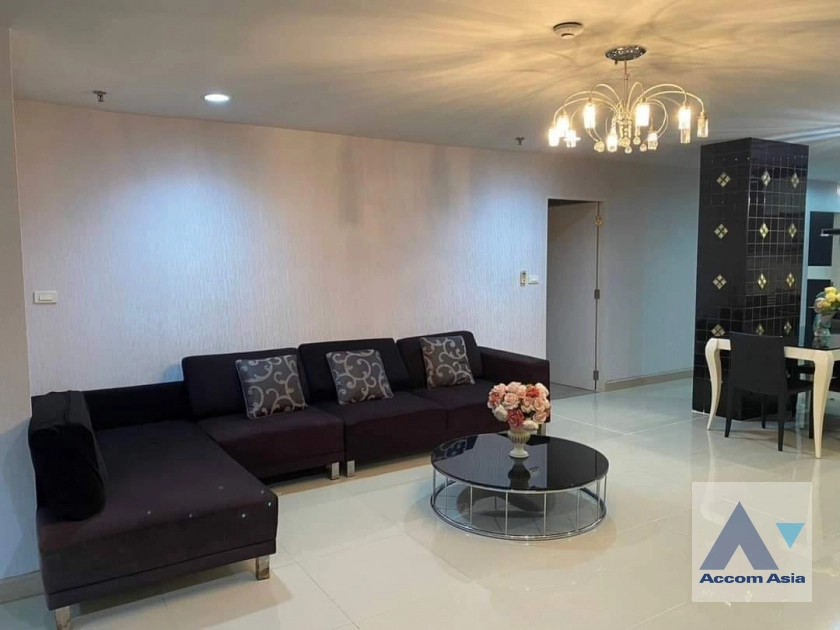  1  3 br Condominium For Rent in Ratchadapisek ,Bangkok  at Thara Ruean Kaew AA40394