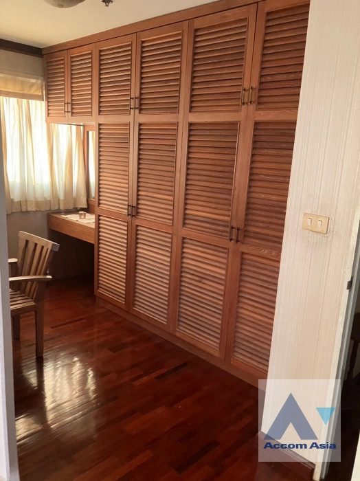 25  2 br Condominium For Rent in Phaholyothin ,Bangkok BTS Ari at Baan Phaholyothin Place AA40396