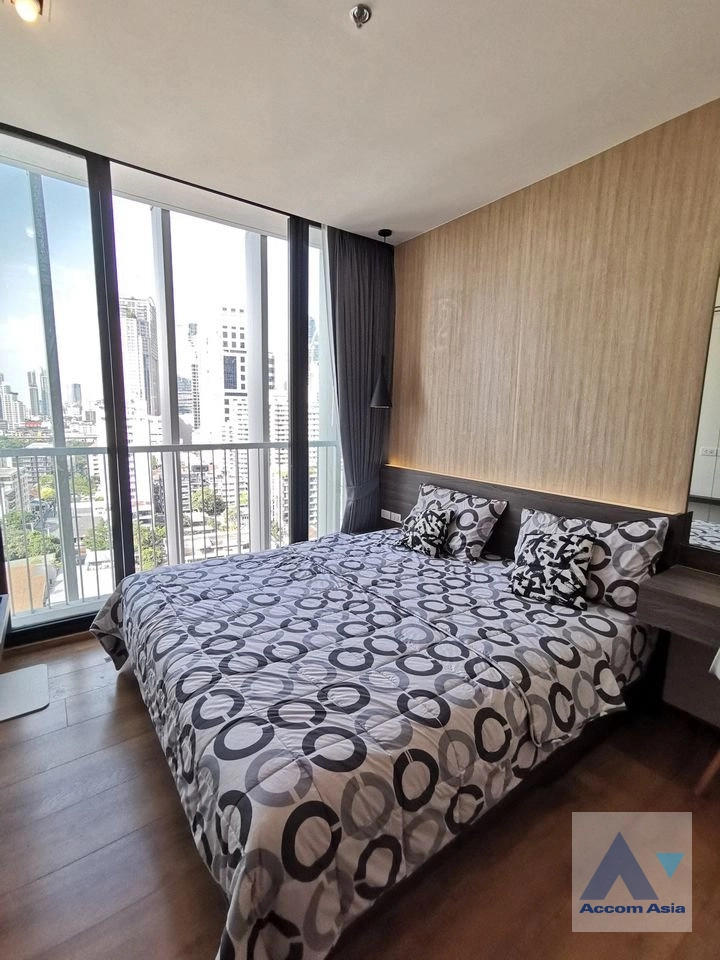  1 Bedroom  Condominium For Rent in Sukhumvit, Bangkok  near BTS Phrom Phong (AA40398)