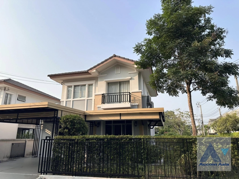  Neighborhome Watcharaphon House  4 Bedroom for Rent   in Latkrabang Bangkok