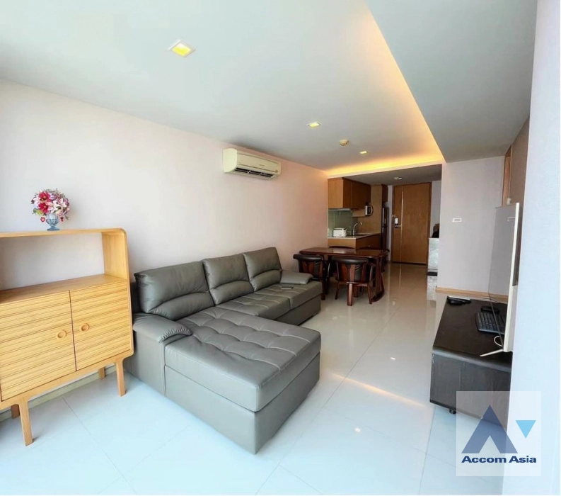  1 Bedroom  Condominium For Rent in Ploenchit, Bangkok  near BTS Ploenchit (AA40427)