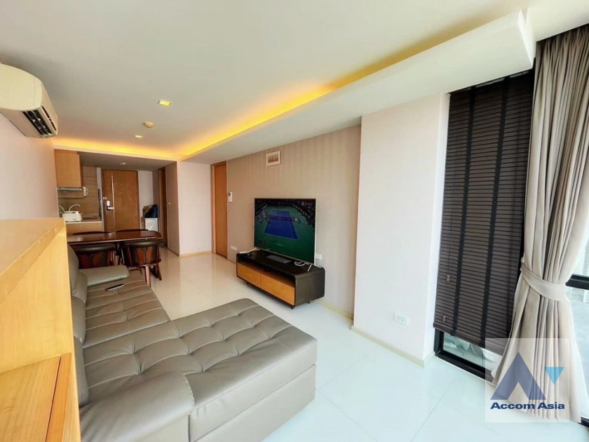  1 Bedroom  Condominium For Rent in Ploenchit, Bangkok  near BTS Ploenchit (AA40427)