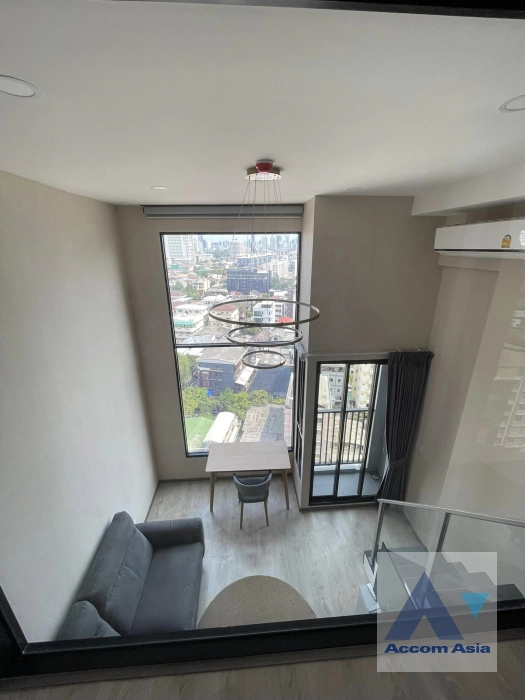 Duplex Condo |  1 Bedroom  Condominium For Rent in Ratchadapisek, Bangkok  (AA40429)