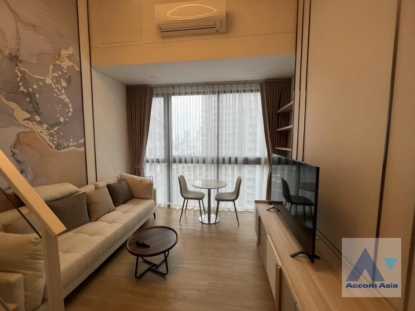 Duplex Condo |  Siamese Rama 9 Condominium  1 Bedroom for Rent MRT Rama 9 in Ratchadapisek Bangkok
