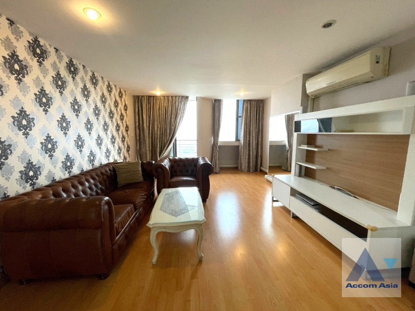  2 Bedrooms  Condominium For Sale in Sukhumvit, Bangkok  near BTS Phrom Phong (AA40439)