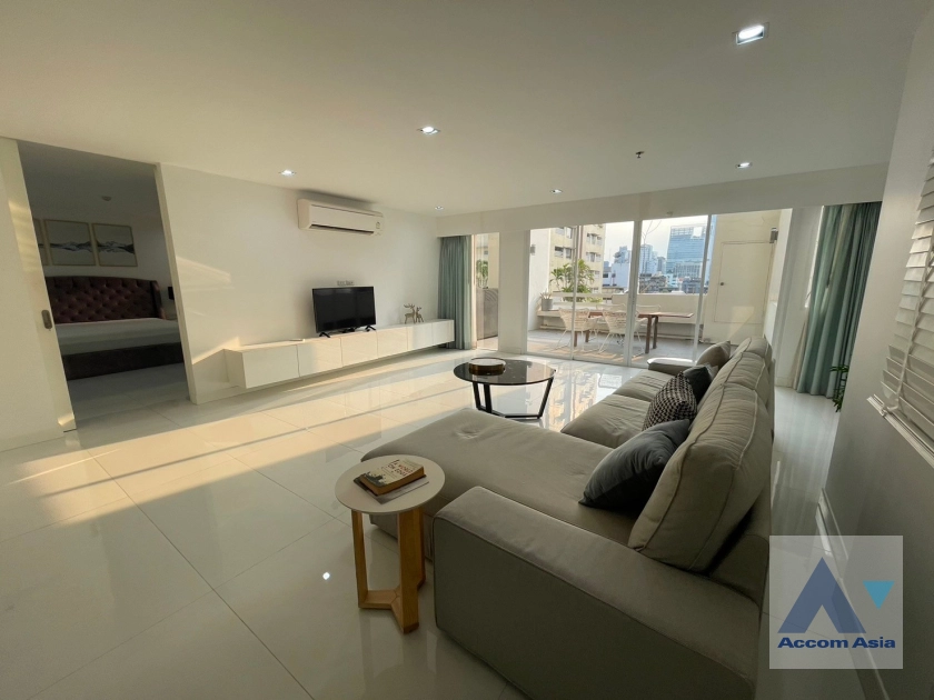  1  2 br Condominium For Sale in Sukhumvit ,Bangkok BTS Nana at Crystal Garden AA40440