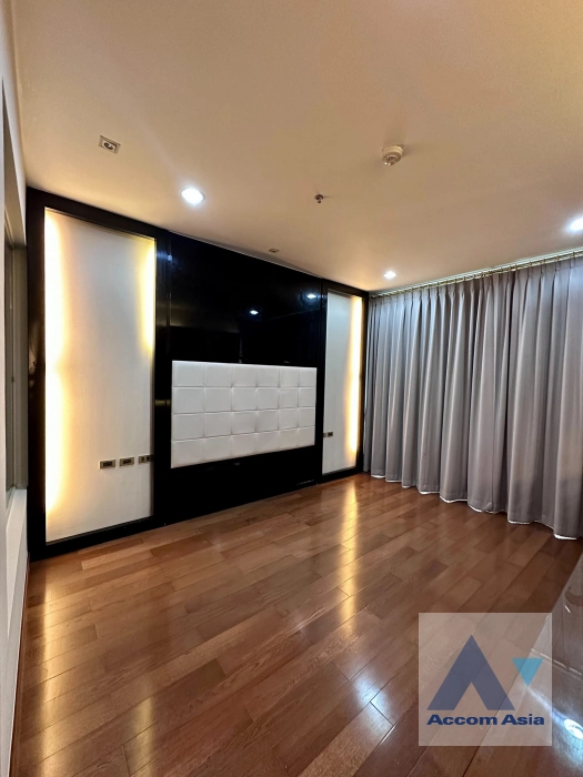 5  2 br Condominium For Sale in Ploenchit ,Bangkok BTS Chitlom at The Address Chidlom AA40445