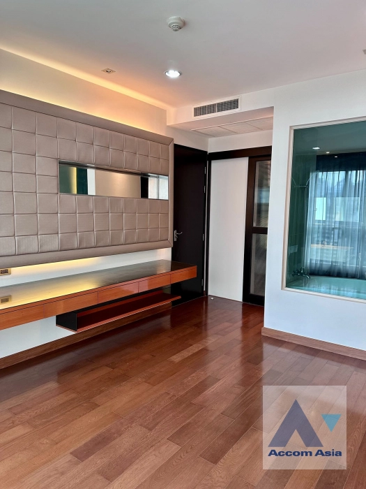 7  2 br Condominium For Sale in Ploenchit ,Bangkok BTS Chitlom at The Address Chidlom AA40445