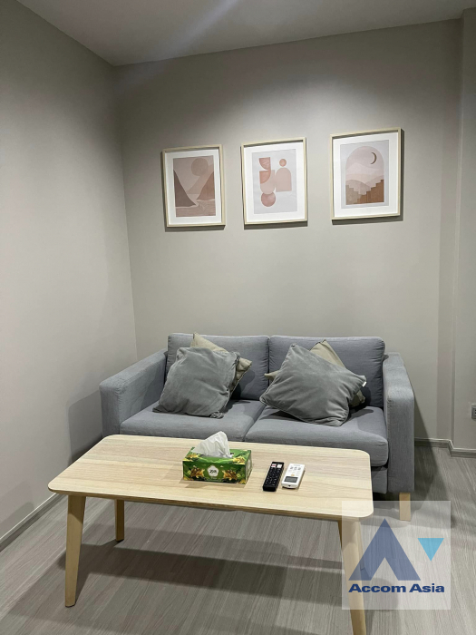  1 Bedroom  Condominium For Sale in Ratchadapisek, Bangkok  near BTS Asok (AA40451)