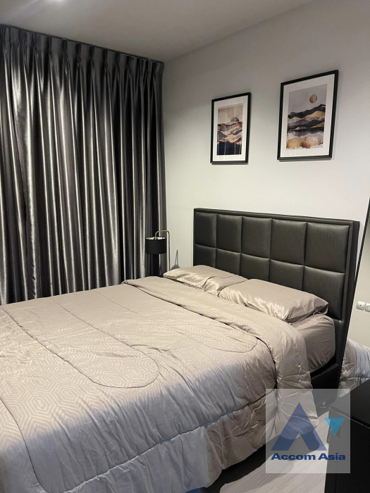  1 Bedroom  Condominium For Sale in Ratchadaphisek, Bangkok  near BTS Asok (AA40451)