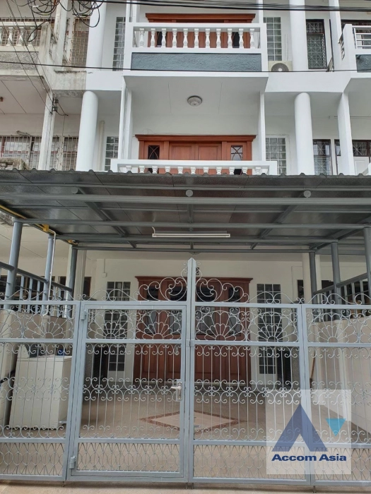  2  3 br Townhouse For Rent in Phaholyothin ,Bangkok  AA40453