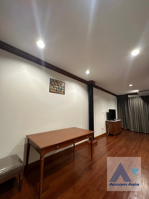 10  3 br Townhouse For Rent in Phaholyothin ,Bangkok  AA40453