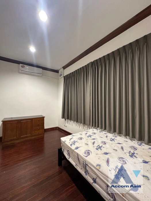 13  3 br Townhouse For Rent in Phaholyothin ,Bangkok  AA40453