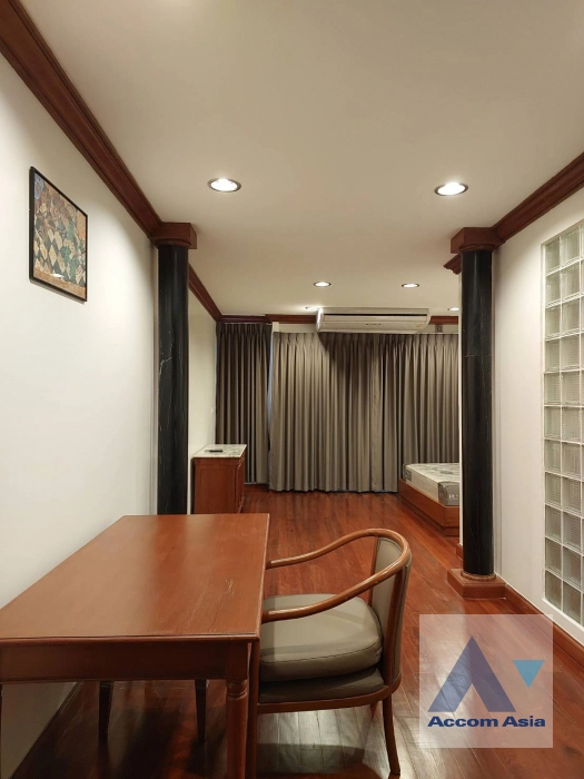 16  3 br Townhouse For Rent in Phaholyothin ,Bangkok  AA40453