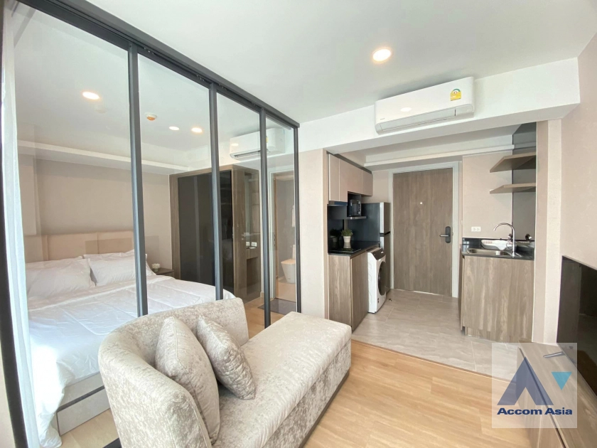  1  1 br Condominium for rent and sale in Ratchadapisek ,Bangkok MRT Phetchaburi - ARL Makkasan at LLOYD Soonvijai-Thonglor AA40455