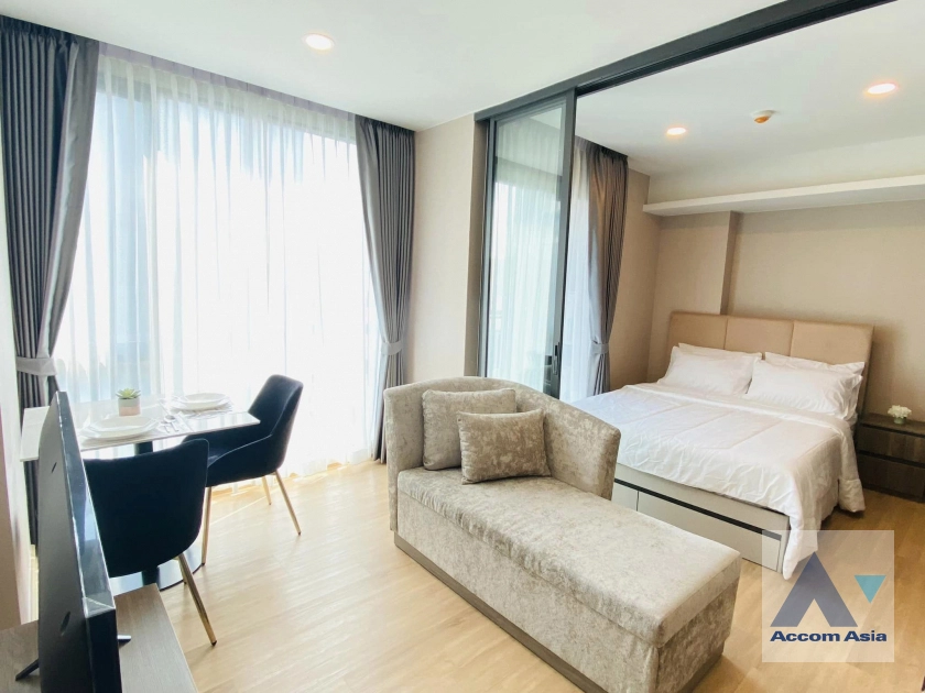 6  1 br Condominium for rent and sale in Ratchadapisek ,Bangkok MRT Phetchaburi - ARL Makkasan at LLOYD Soonvijai-Thonglor AA40455